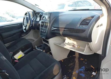 2016 Dodge Grand Caravan American Value Pkg z USA, uszkodzony, nr VIN 2C4RDGBG2GR211229